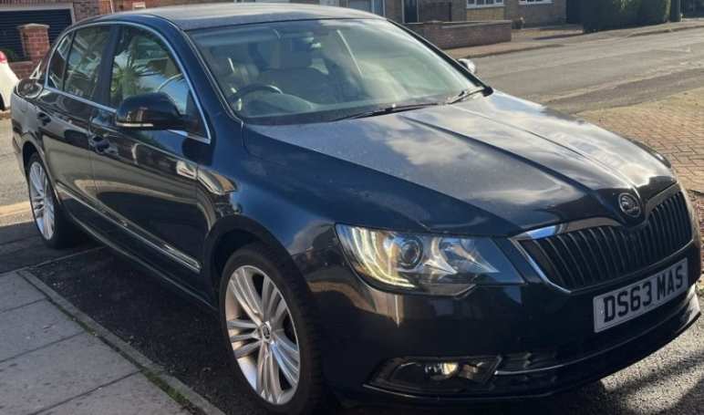 SKODA SUPERB
