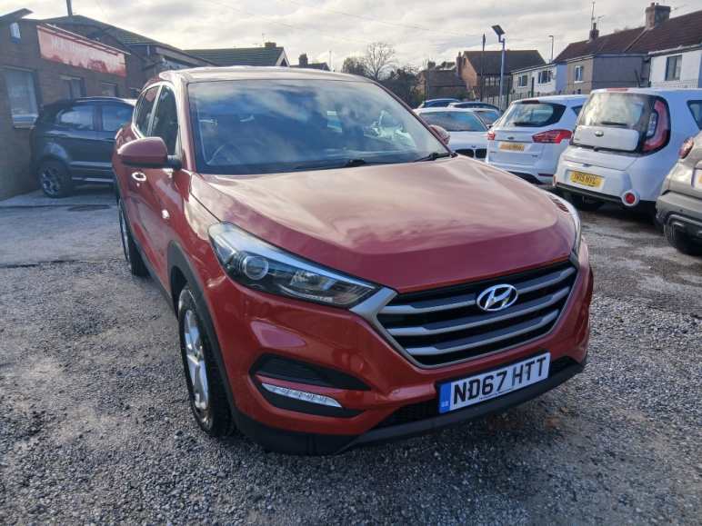 HYUNDAI TUCSON