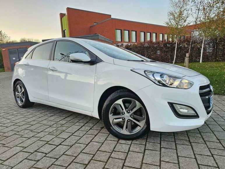 HYUNDAI I30