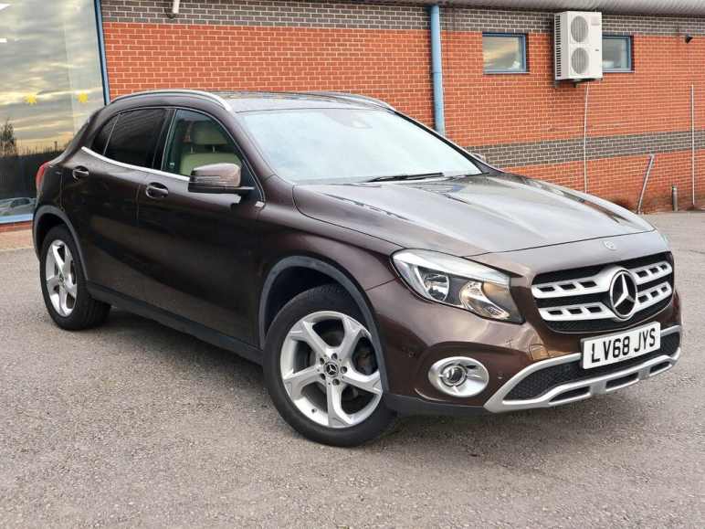 MERCEDES-BENZ GLA