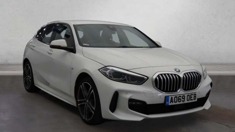 BMW 1 SERIES