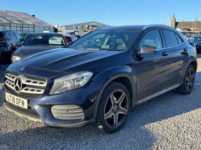 MERCEDES-BENZ GLA