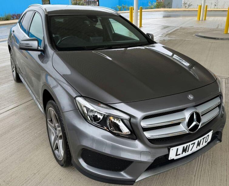 MERCEDES-BENZ GLA