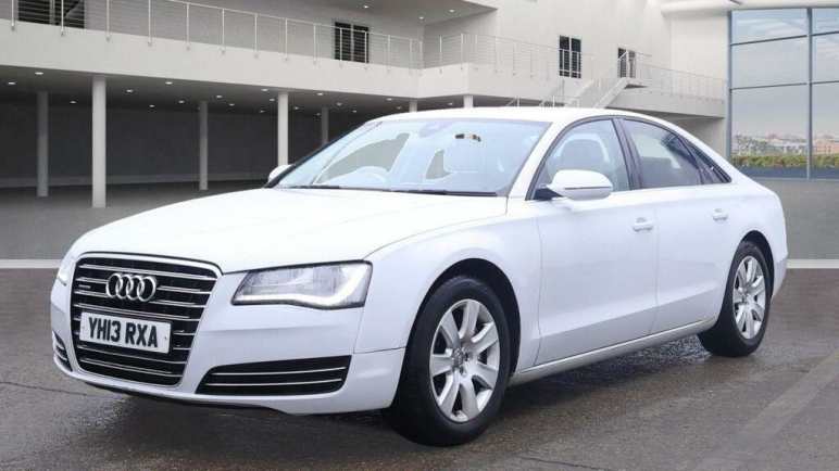 AUDI A8