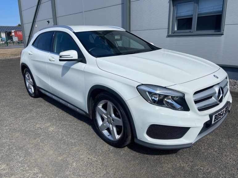 MERCEDES-BENZ GLA