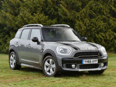 Mini Countryman in grey