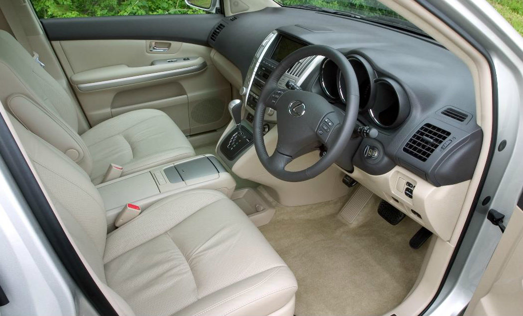 image of a lexus rx400h car interior