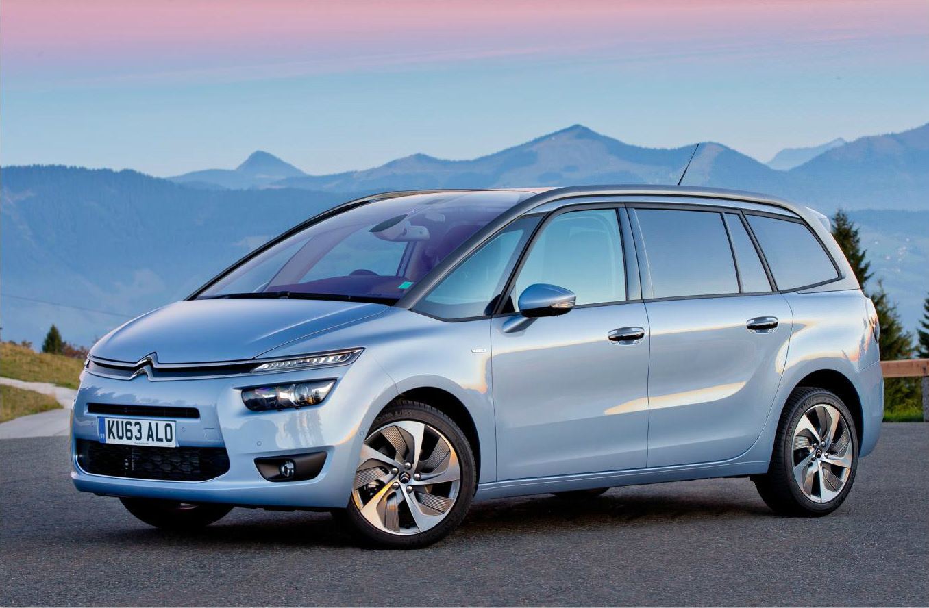 image of a citroen c4 grand picasso car exterior