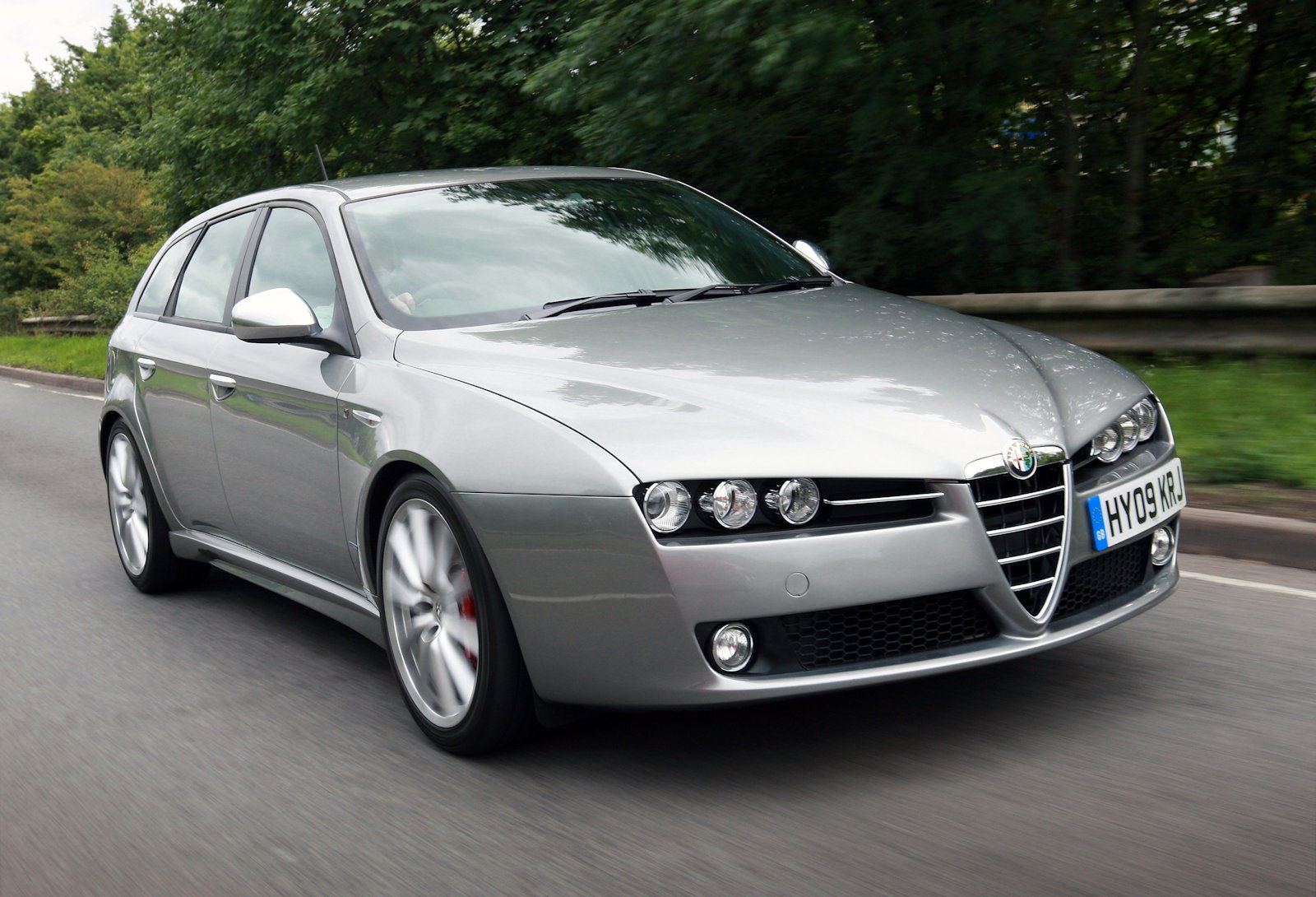 image of a Alfa Romeo 159 car exterior