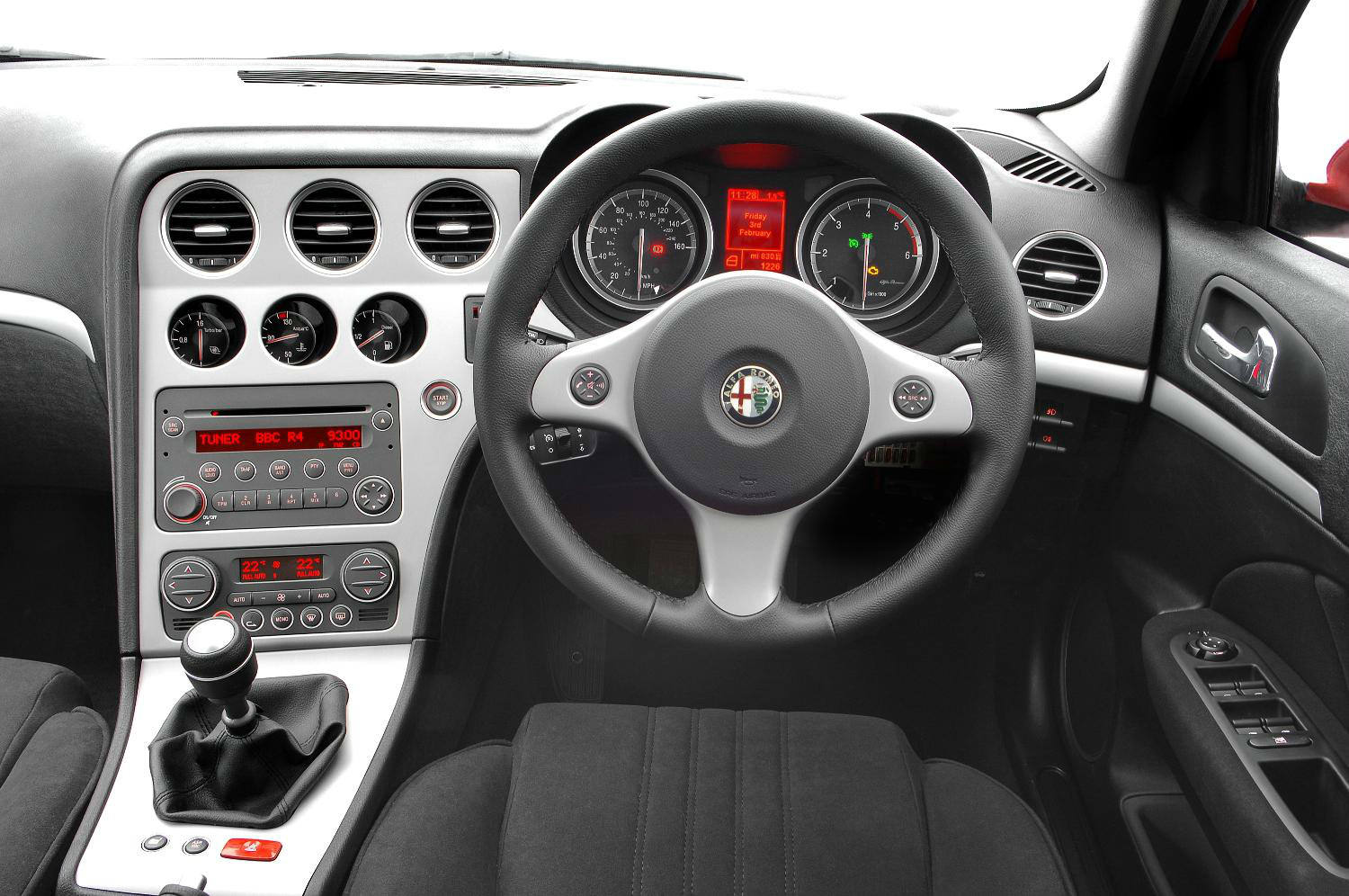 image of a alfa romeo 159 car interior