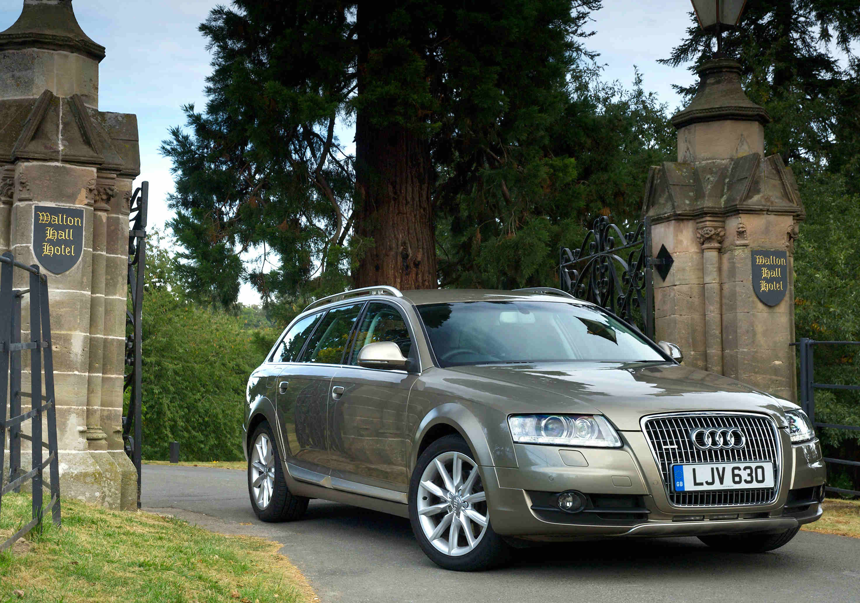 image of an audi a6 allroad car exterior