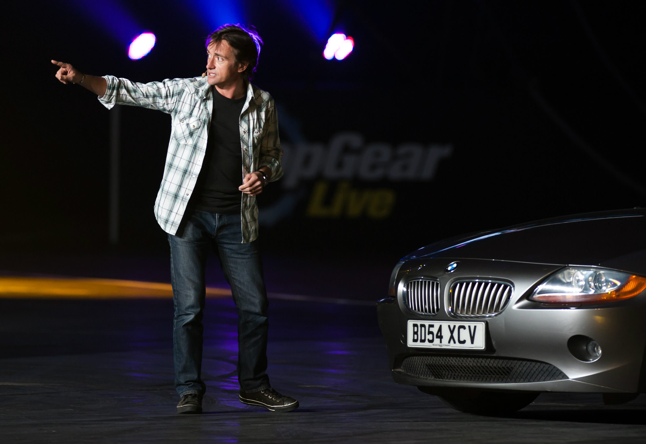 image of richard hammond alongside a bmw z4 car