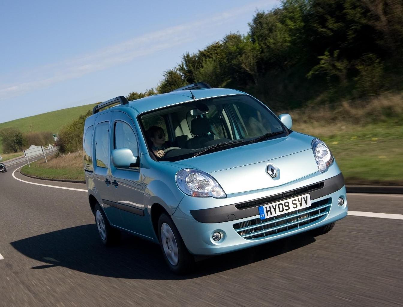 image of a blue renault kangoo car van exterior