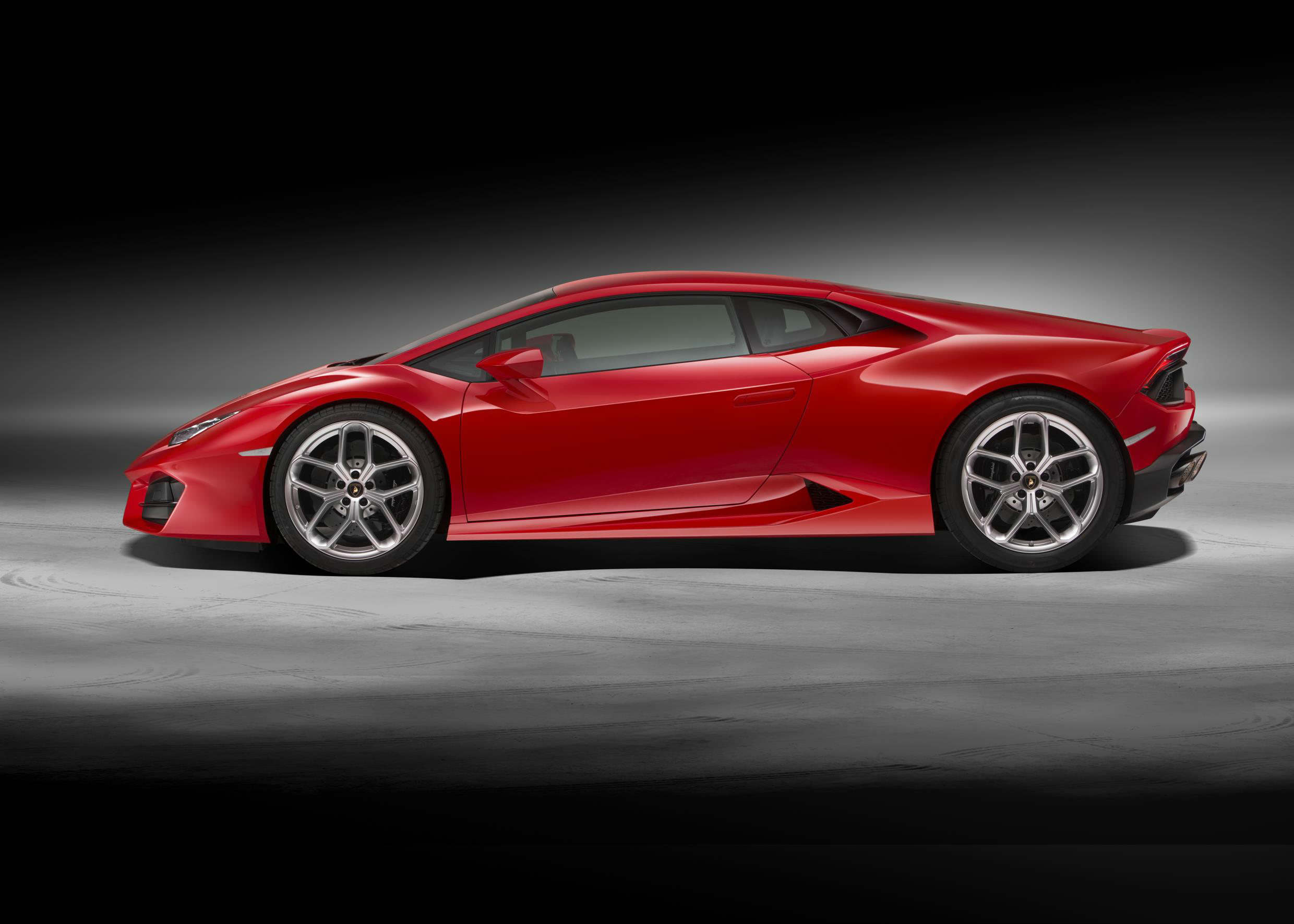 image of a red lamborghini huracan car exterior