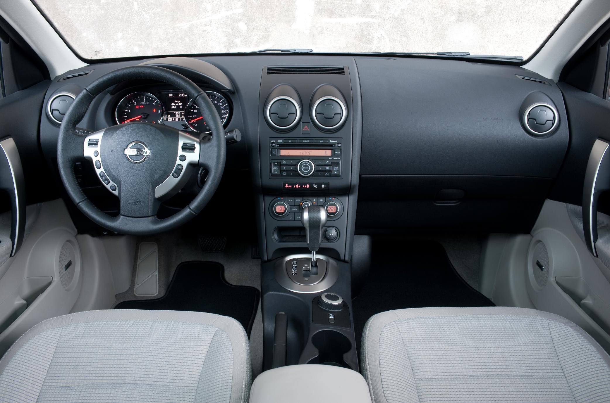 Used Car Buying Guide: Nissan Qashqai interior 