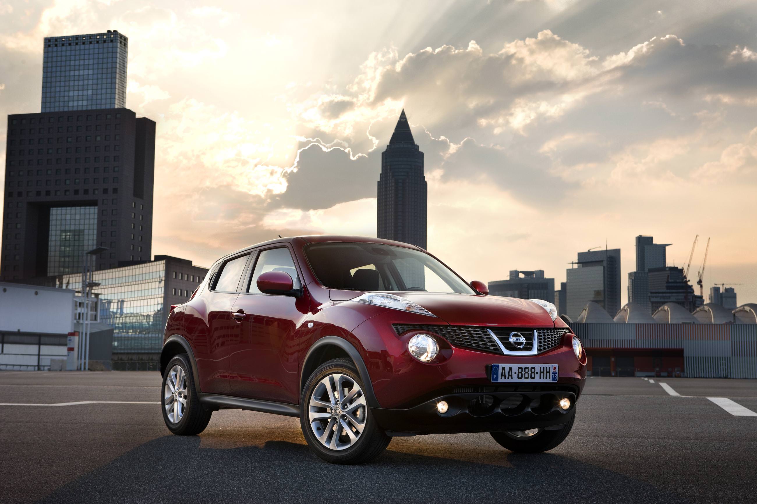 Red Nissan Juke