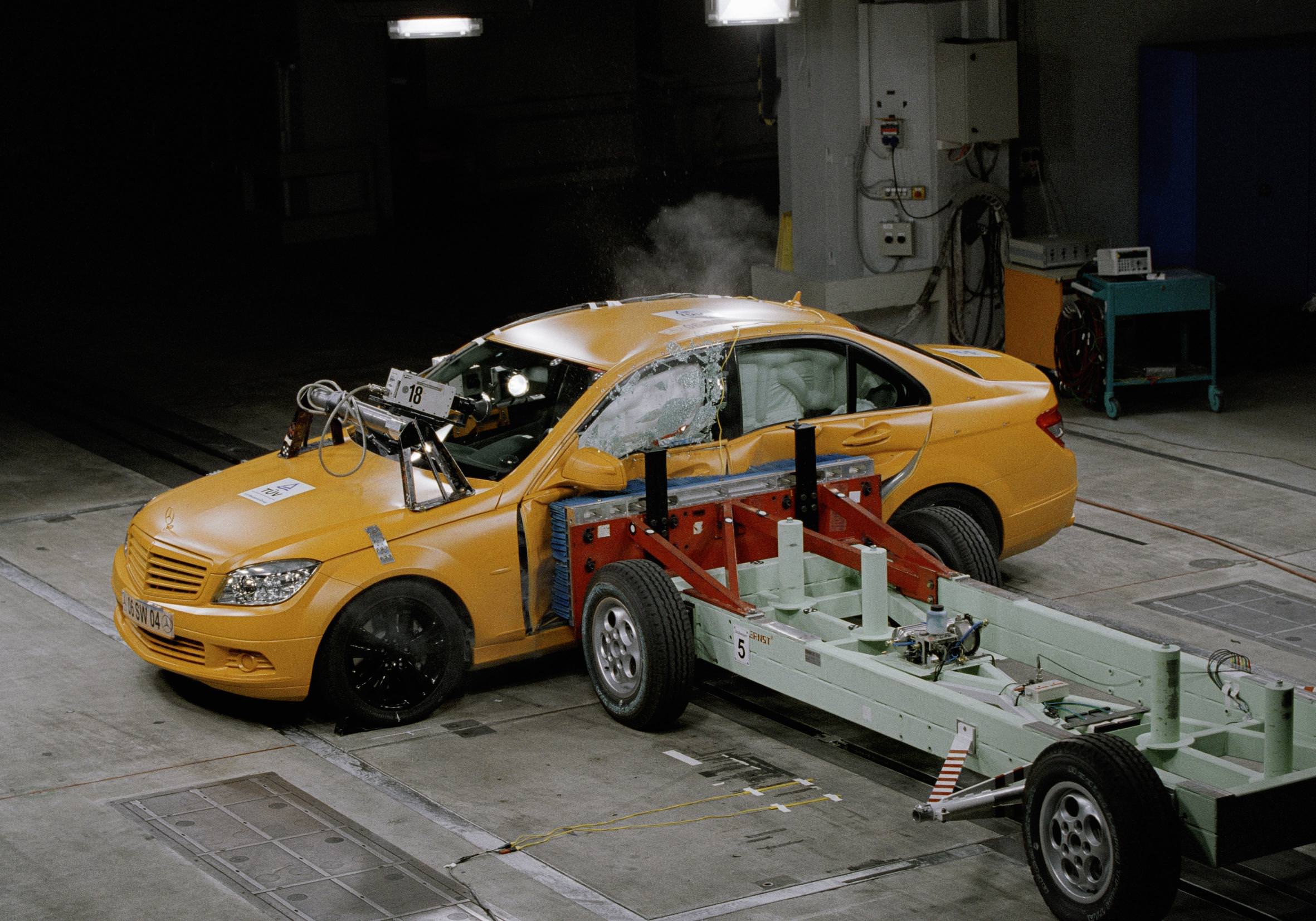 Mercedes C class crash test