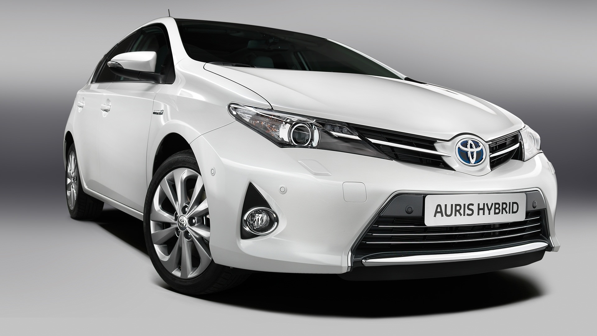 One of the best used family cars for £600 - Toyota Auris