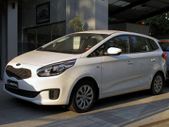 kia carens