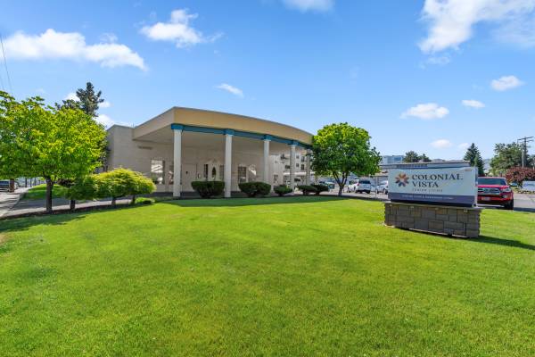 Colonial Vista Senior Living