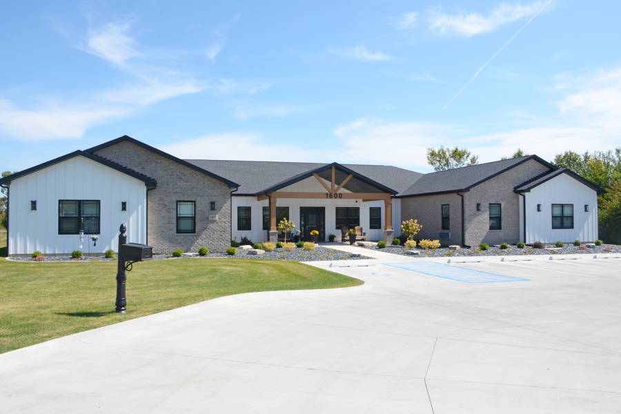 Two Hearts Homes for Seniors - Crown Point