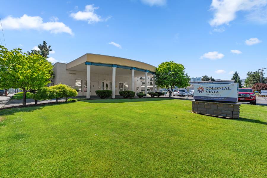 Colonial Vista Senior Living