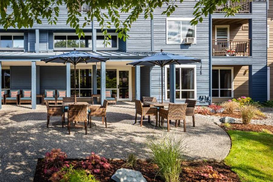 Cogir at the Narrows