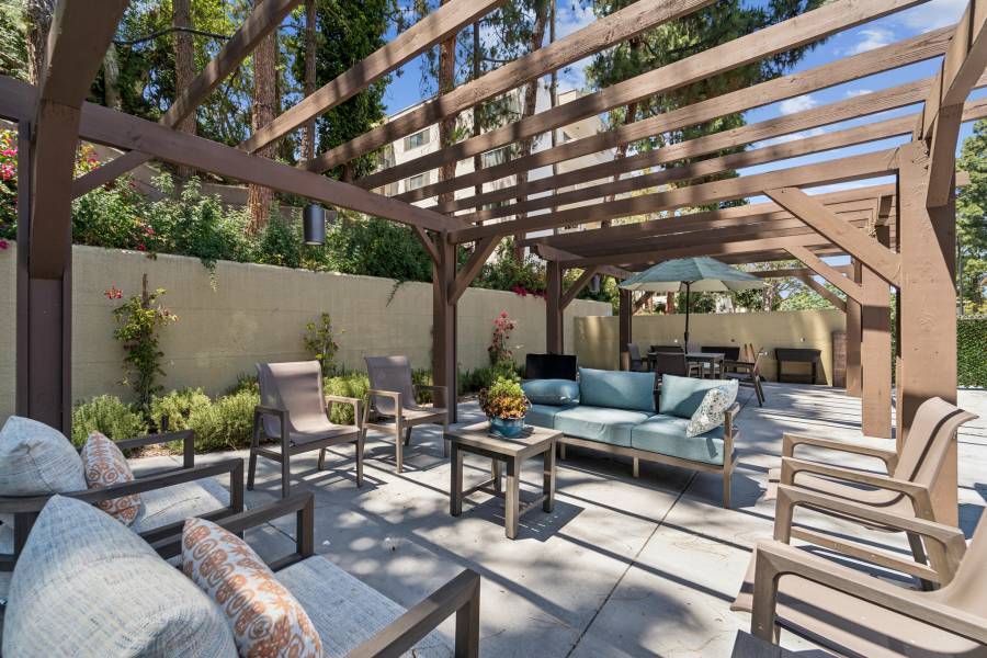 Peninsula Pointe by Cogir