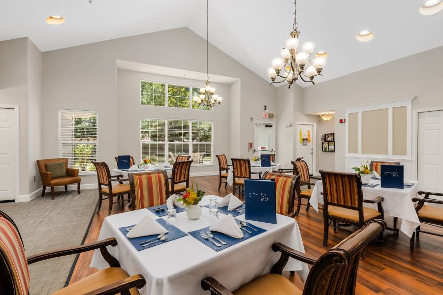 Ivy Park at Laguna Creek