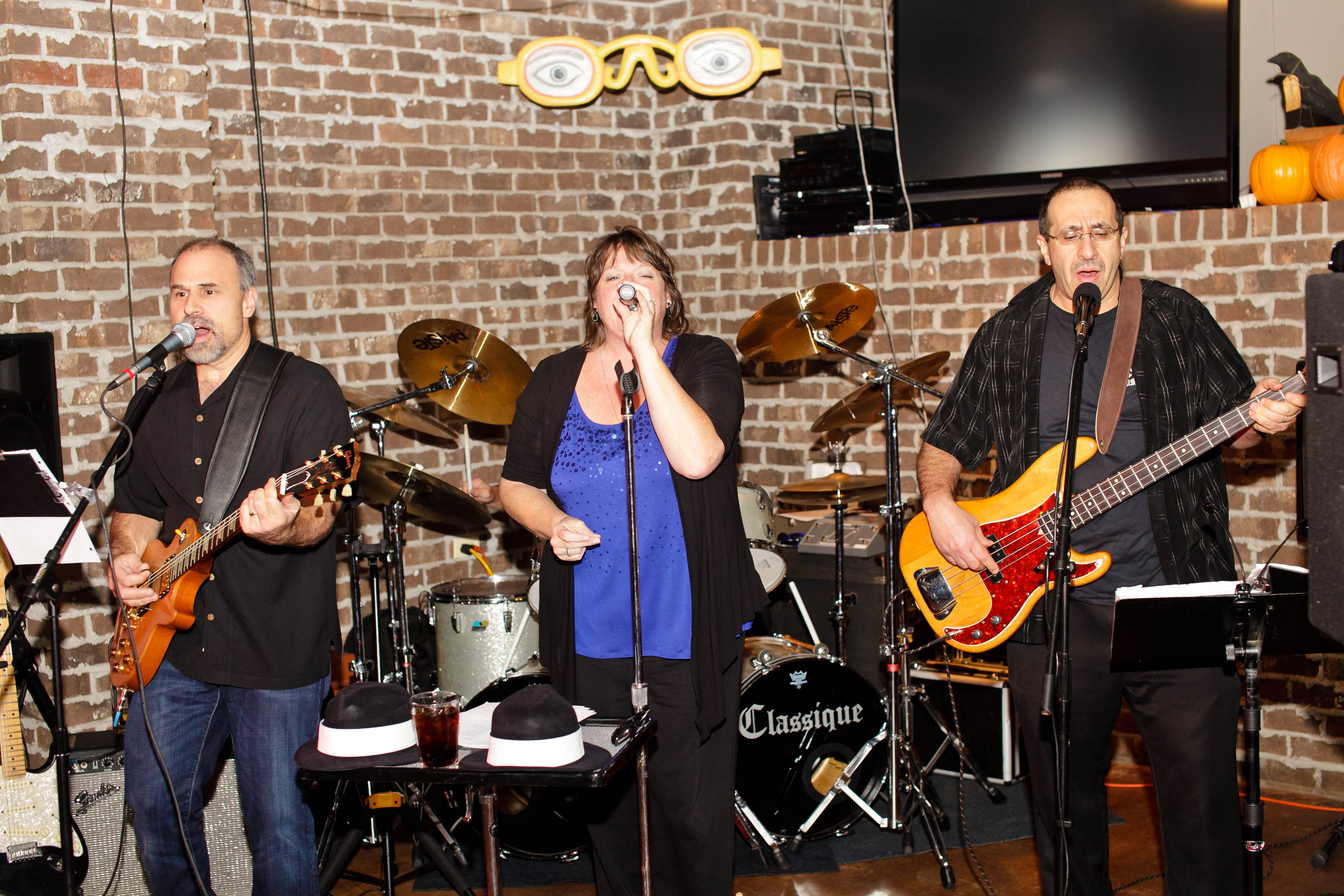 THE ATRIUM AT OAK CREST RESIDENCE