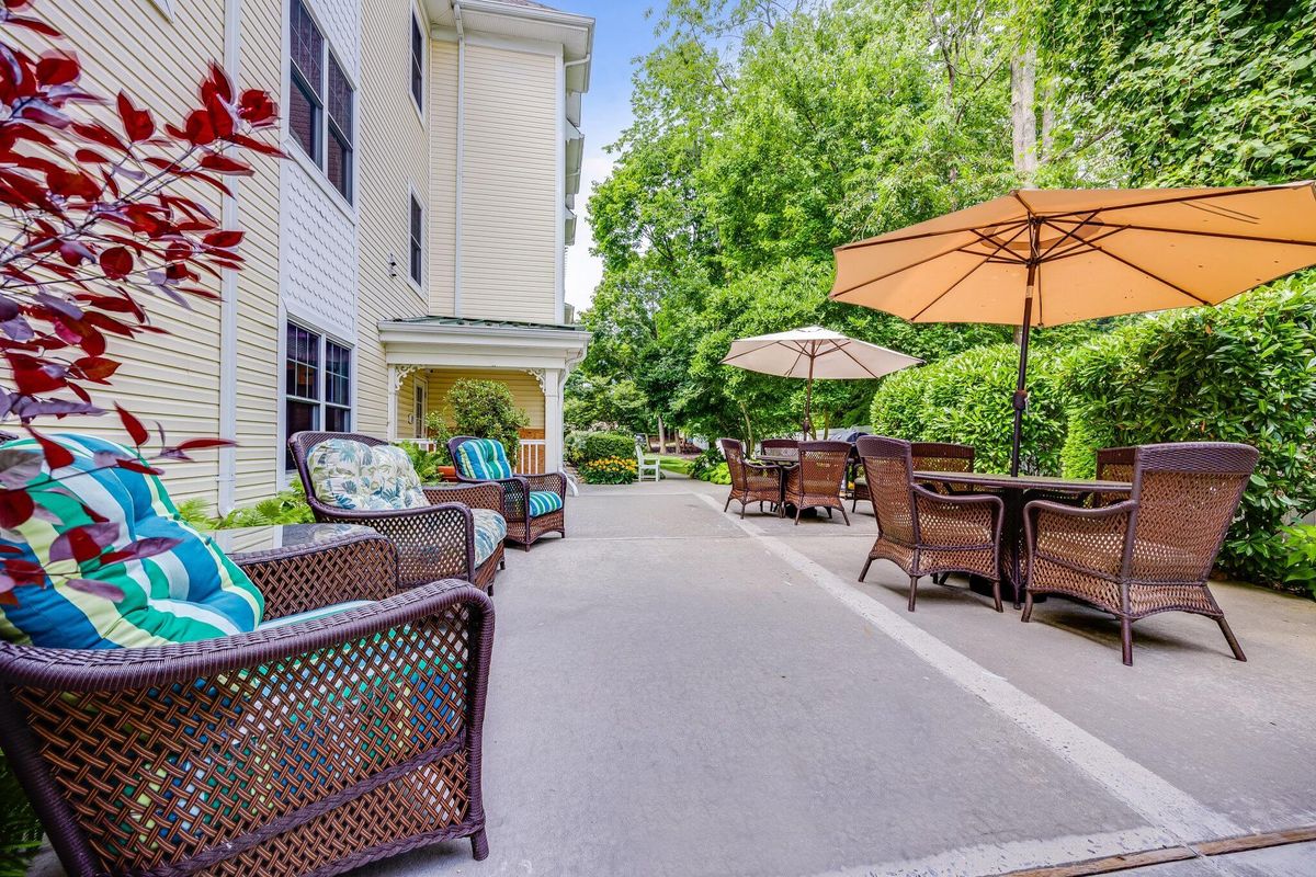 Sunrise of Glen Cove