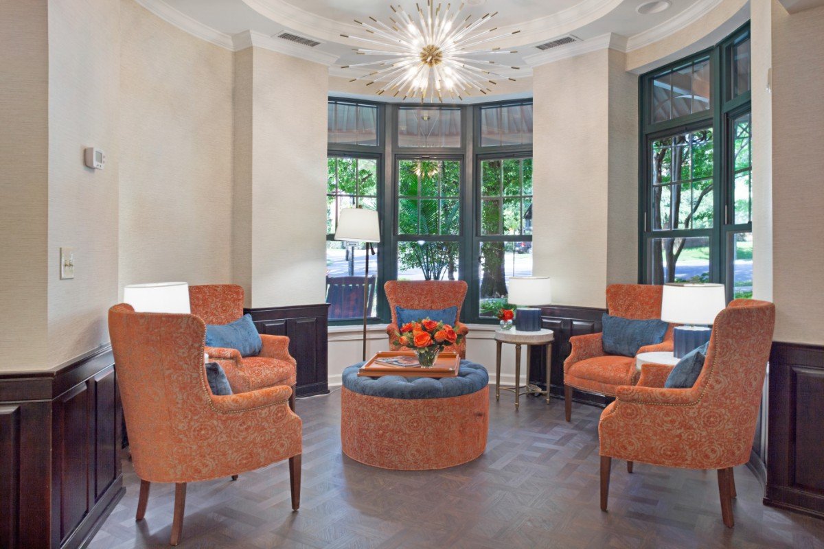 Sunrise on Connecticut Avenue