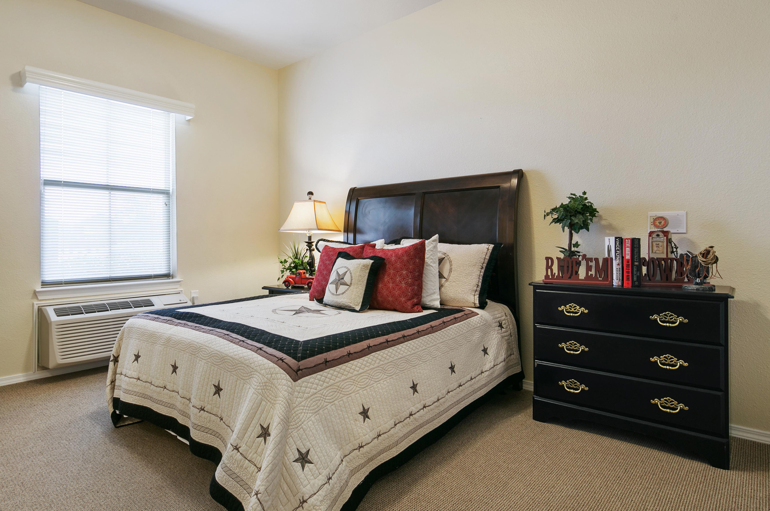 River Oaks Assisted Living & Memory Care 