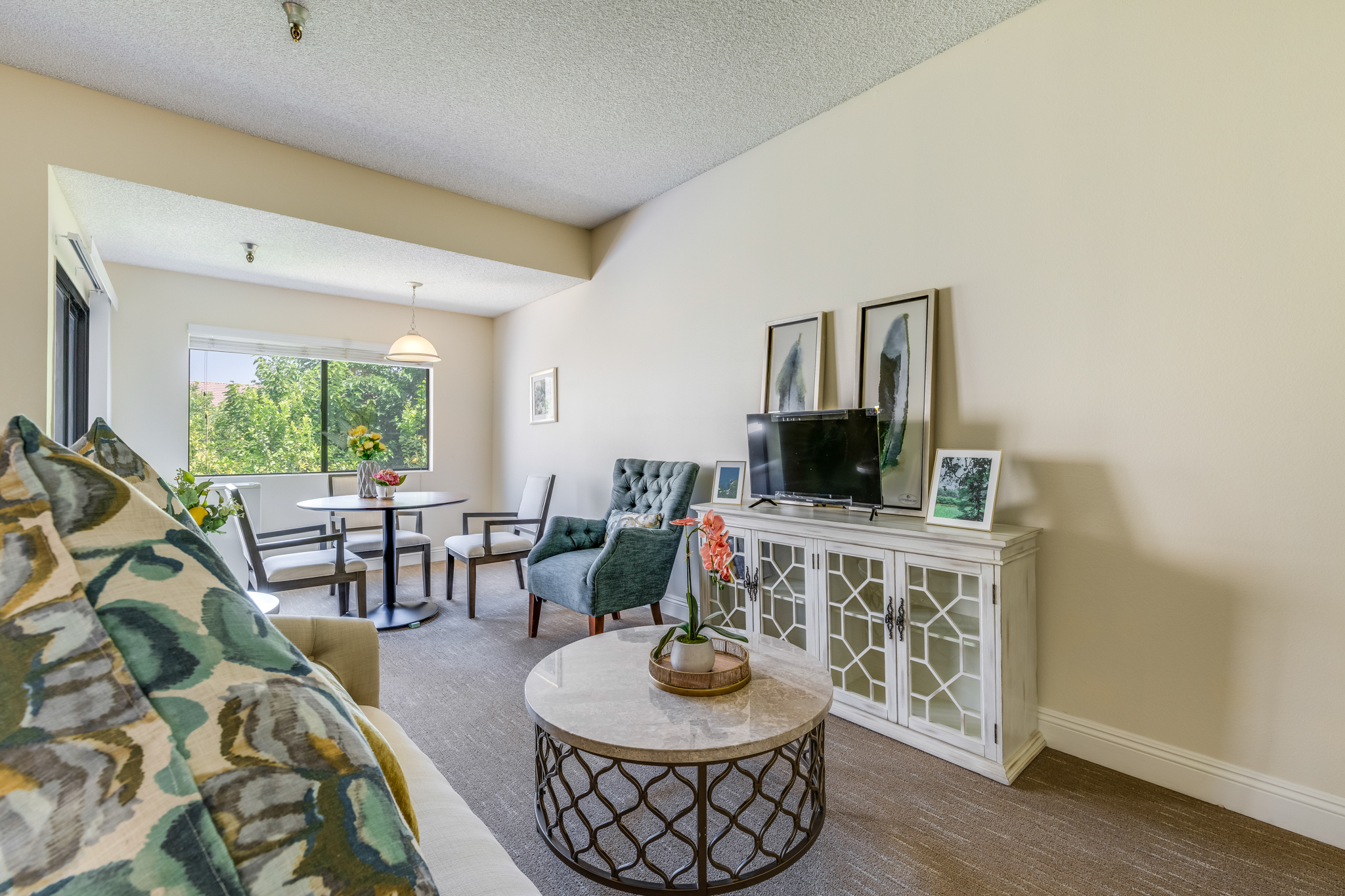 Chatsworth Commons Senior Living