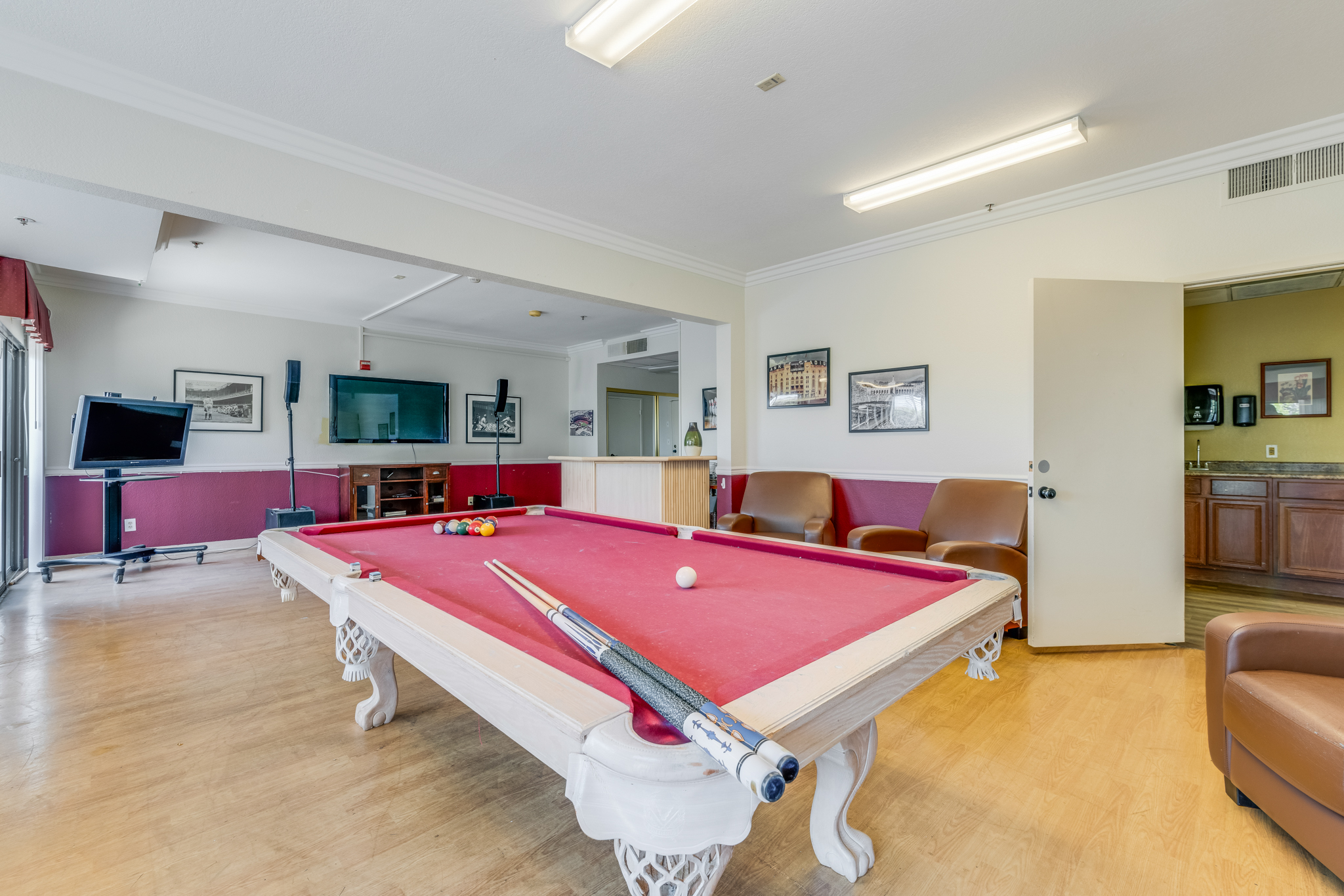 Chatsworth Commons Senior Living