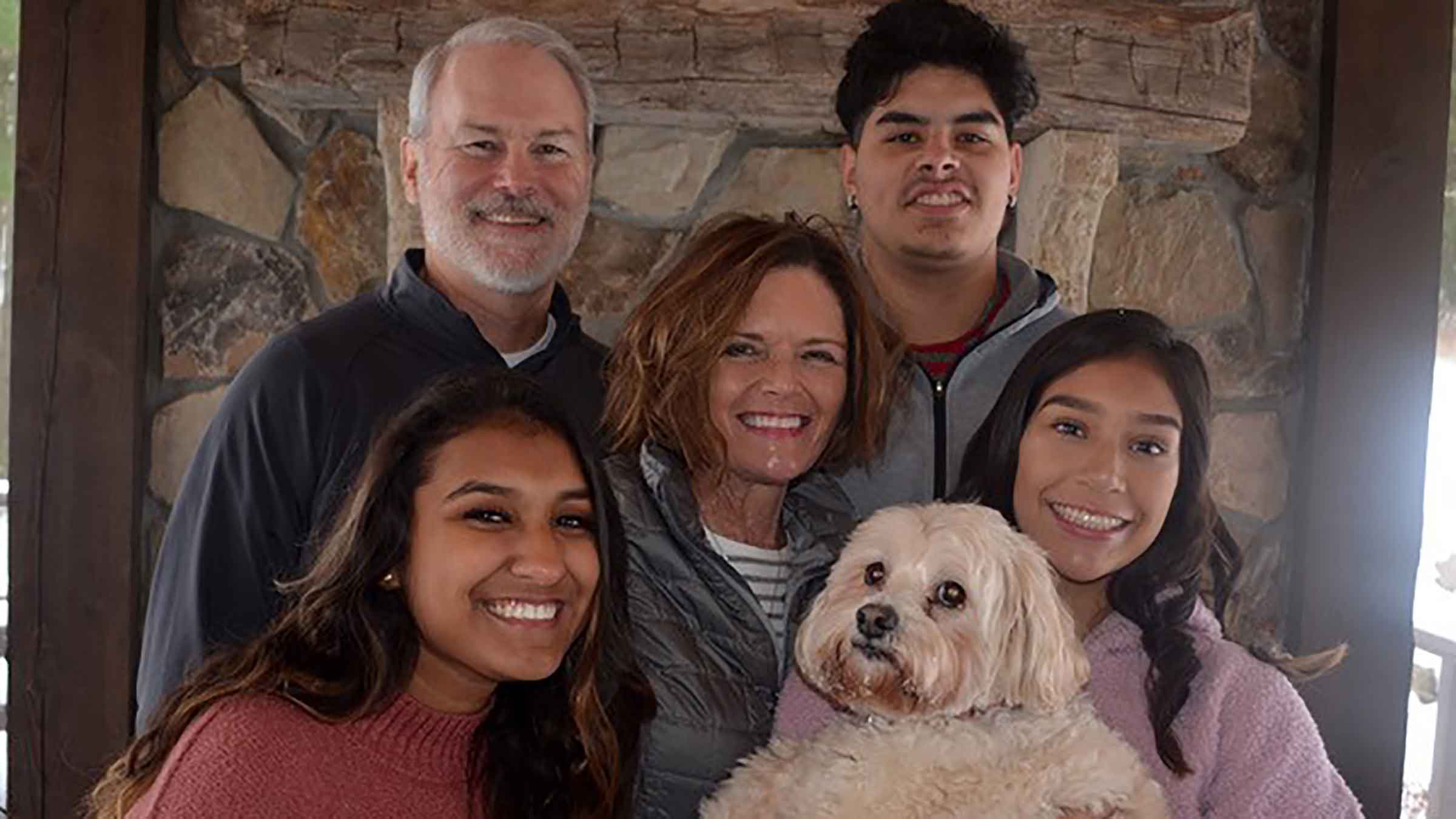 Shelly-Gill-Murray-Family_June-2020-2400x1350-1