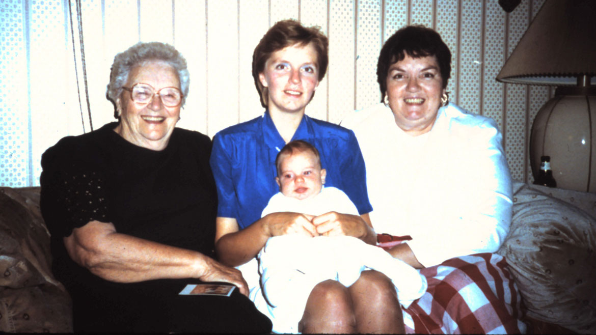 Sona-with-Mom-2400x1350web