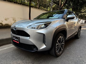 TOYOTA YARIS CROSS 2021 METALLIC SILVER