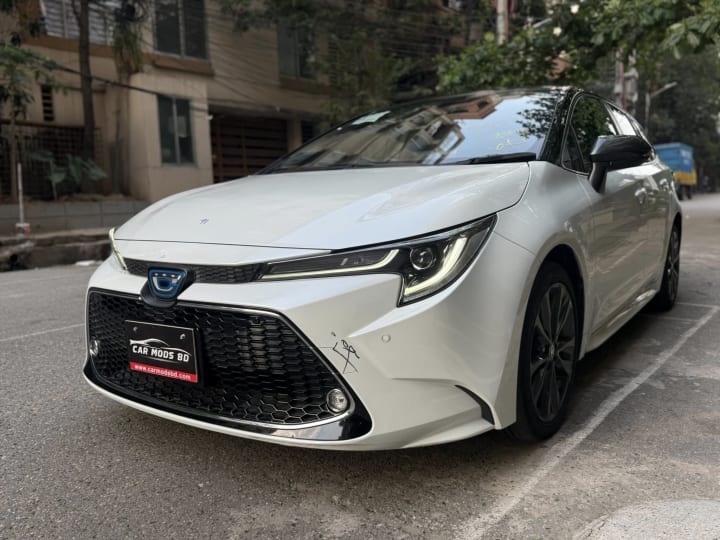 TOYOTA COROLLA TOURING WXB 2021