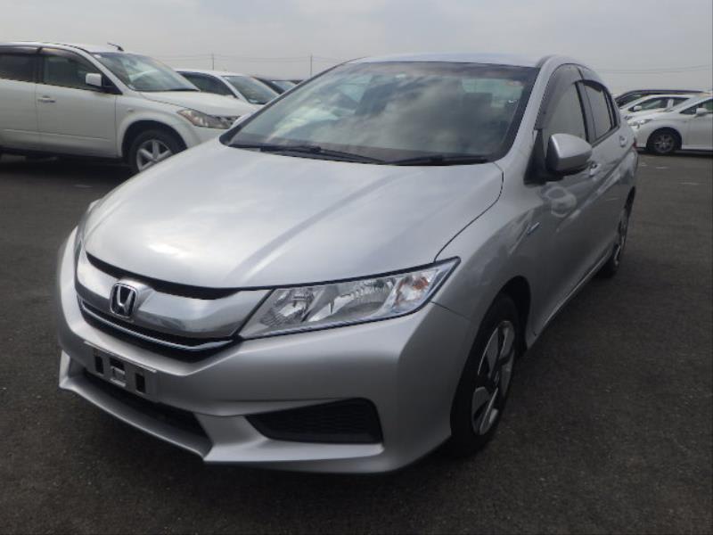 Honda grace 2016