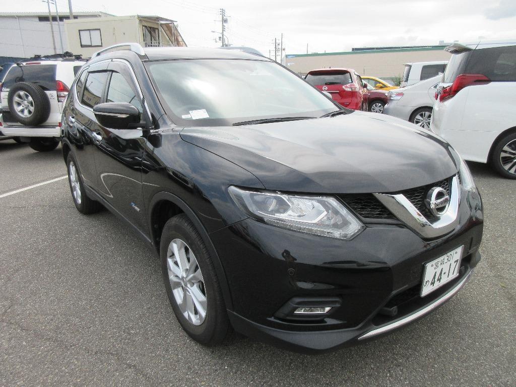 NISSAN X-TRAIL Image