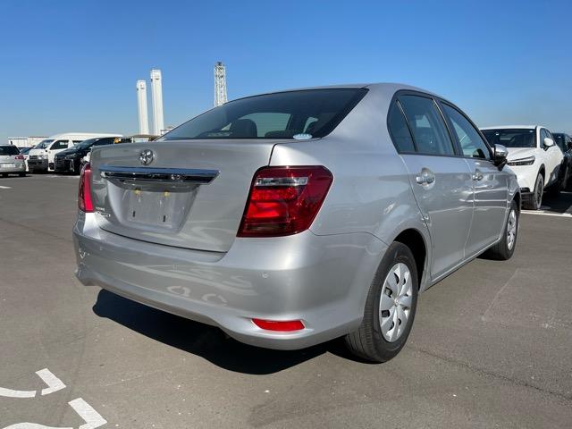 TOYOTA COROLLA AXIO 2018 X SILVER