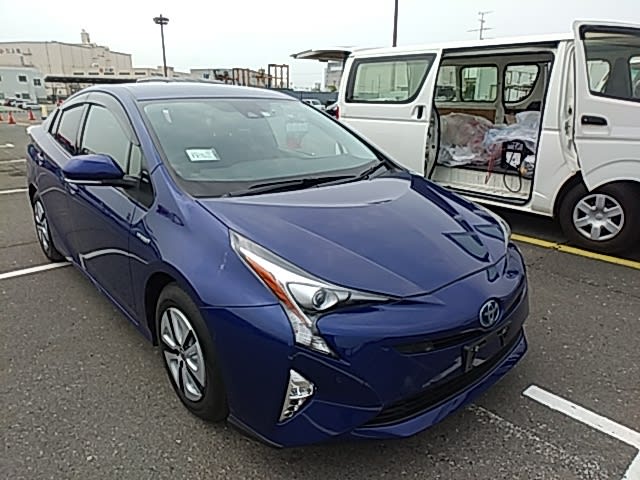 TOYOTA PRIUS Image