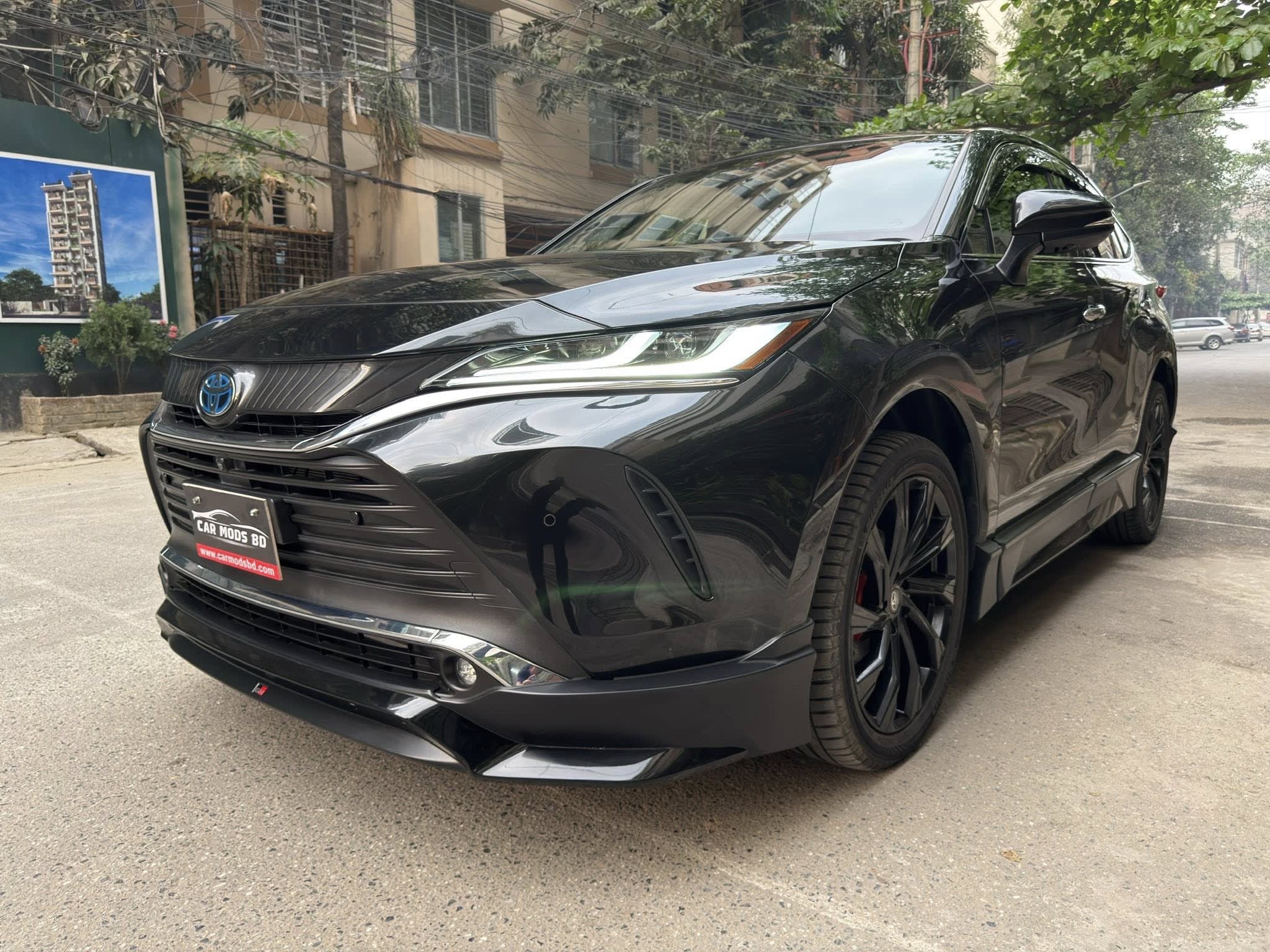 TOYOTA HARRIER GR HYBRID 2021