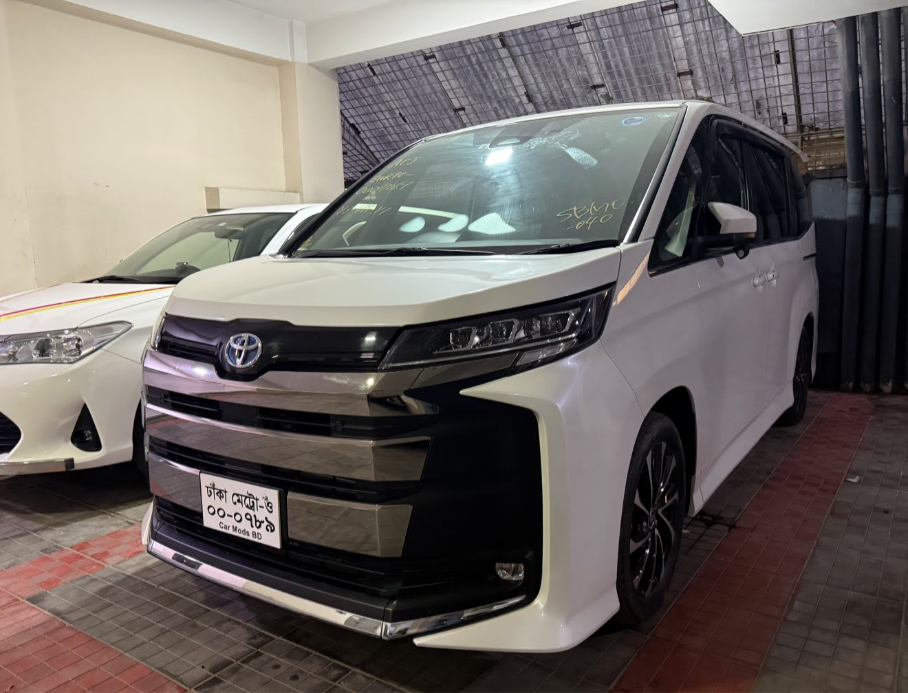 TOYOTA NOAH HYBRID SZ 2022