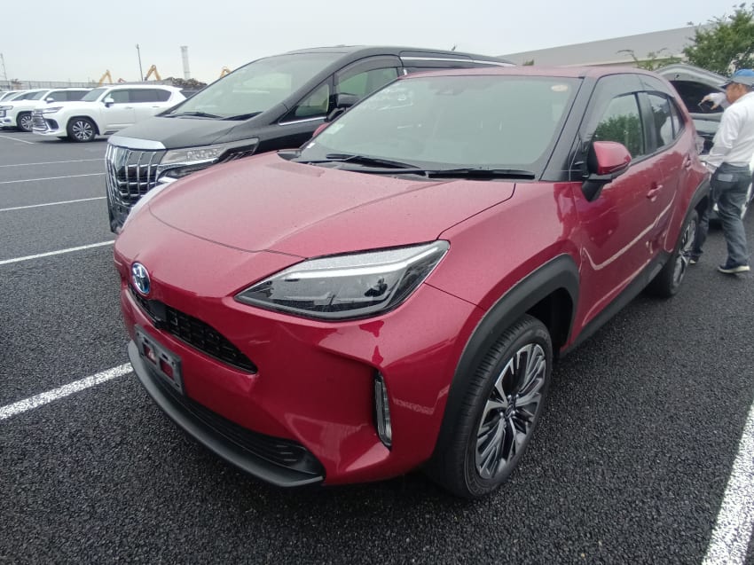 YARIS CROSS