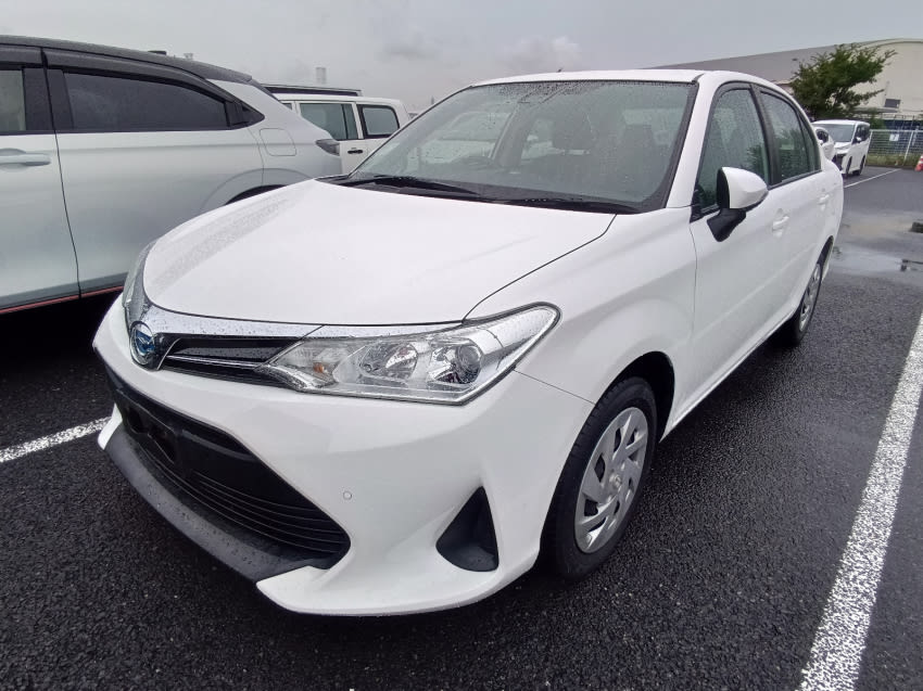 COROLLA AXIO