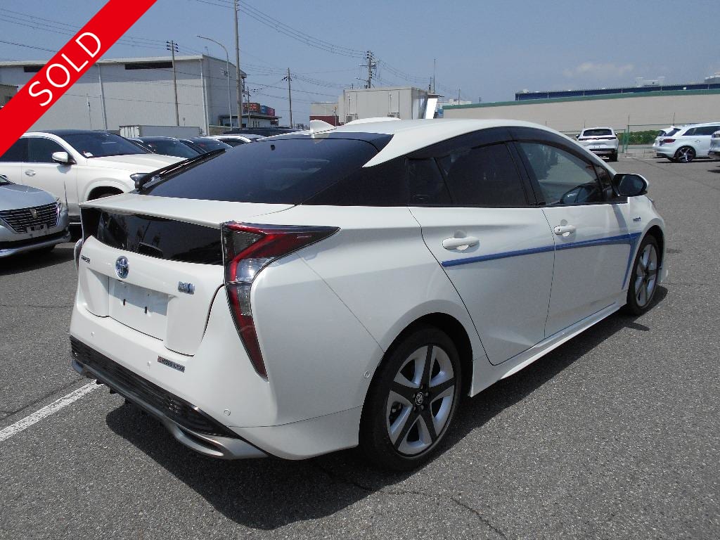 TOYOTA PRIUS 2018 A TOURING SELECTION PEARL