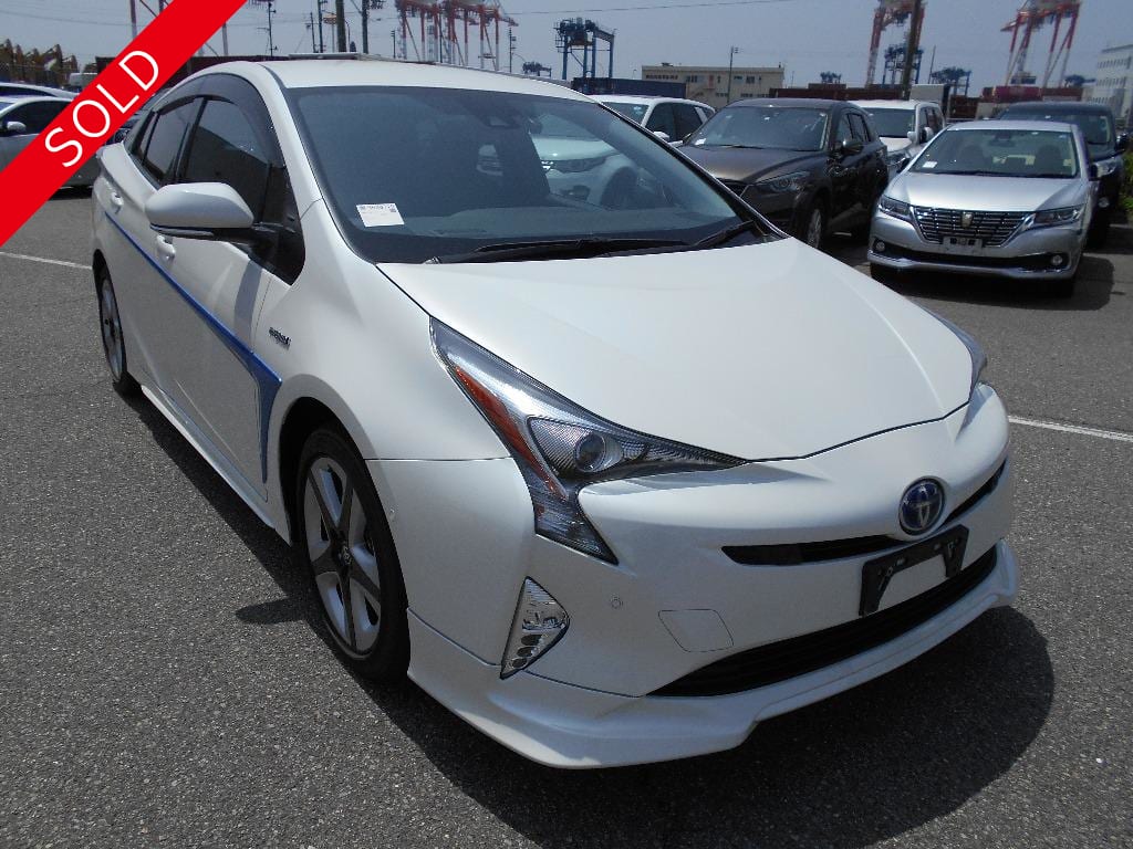 TOYOTA PRIUS 2018 A TOURING SELECTION PEARL