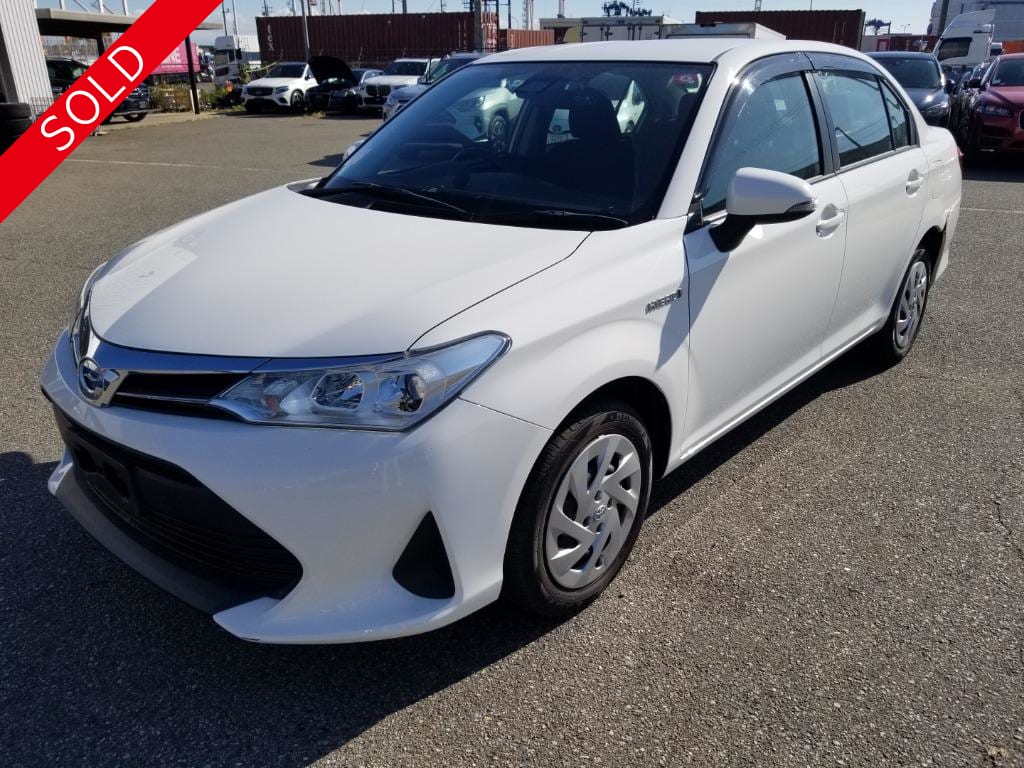 TOYOTA COROLLA AXIO 2019 X WHITE